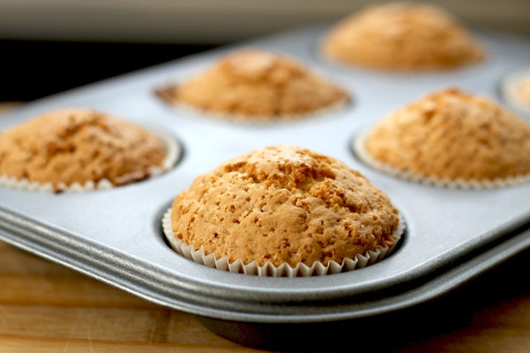 muffins tray bakery